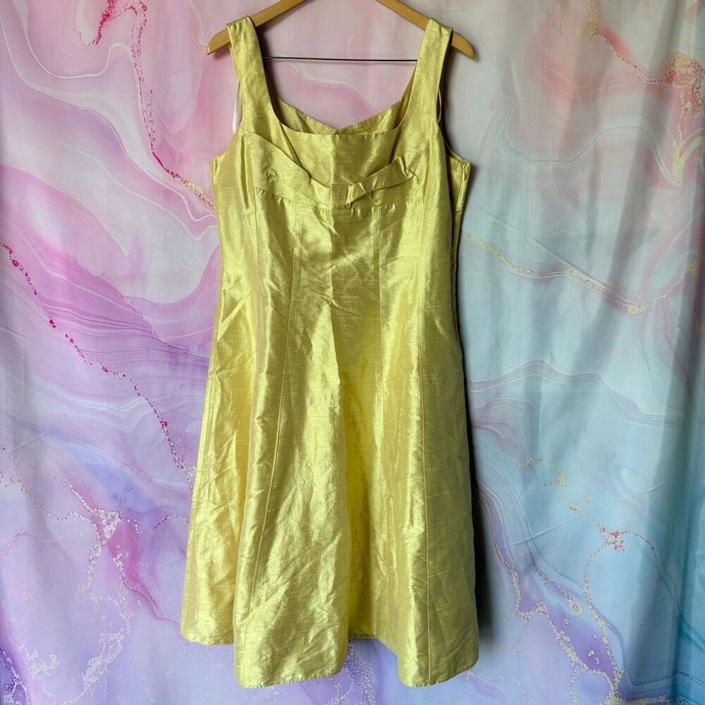 Willow Glenn New York 14 Yellow Gold Shantung Dupioni Silk Dress Luxury Cocktail